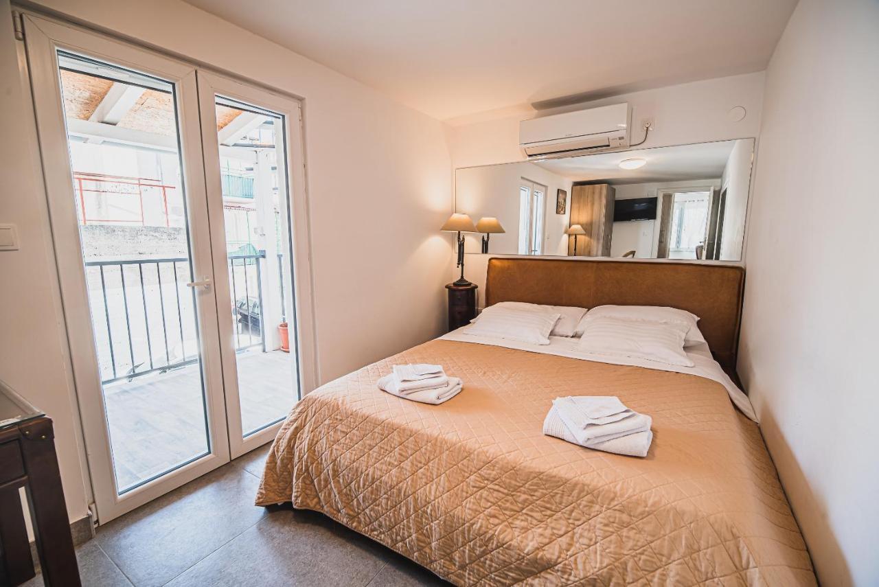 Downtown Luxury Apartments With Hot Tub Vodice Esterno foto