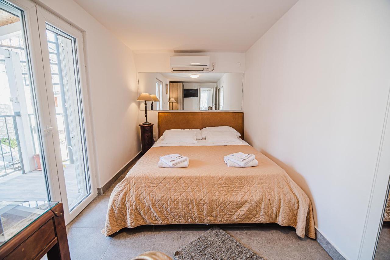 Downtown Luxury Apartments With Hot Tub Vodice Esterno foto
