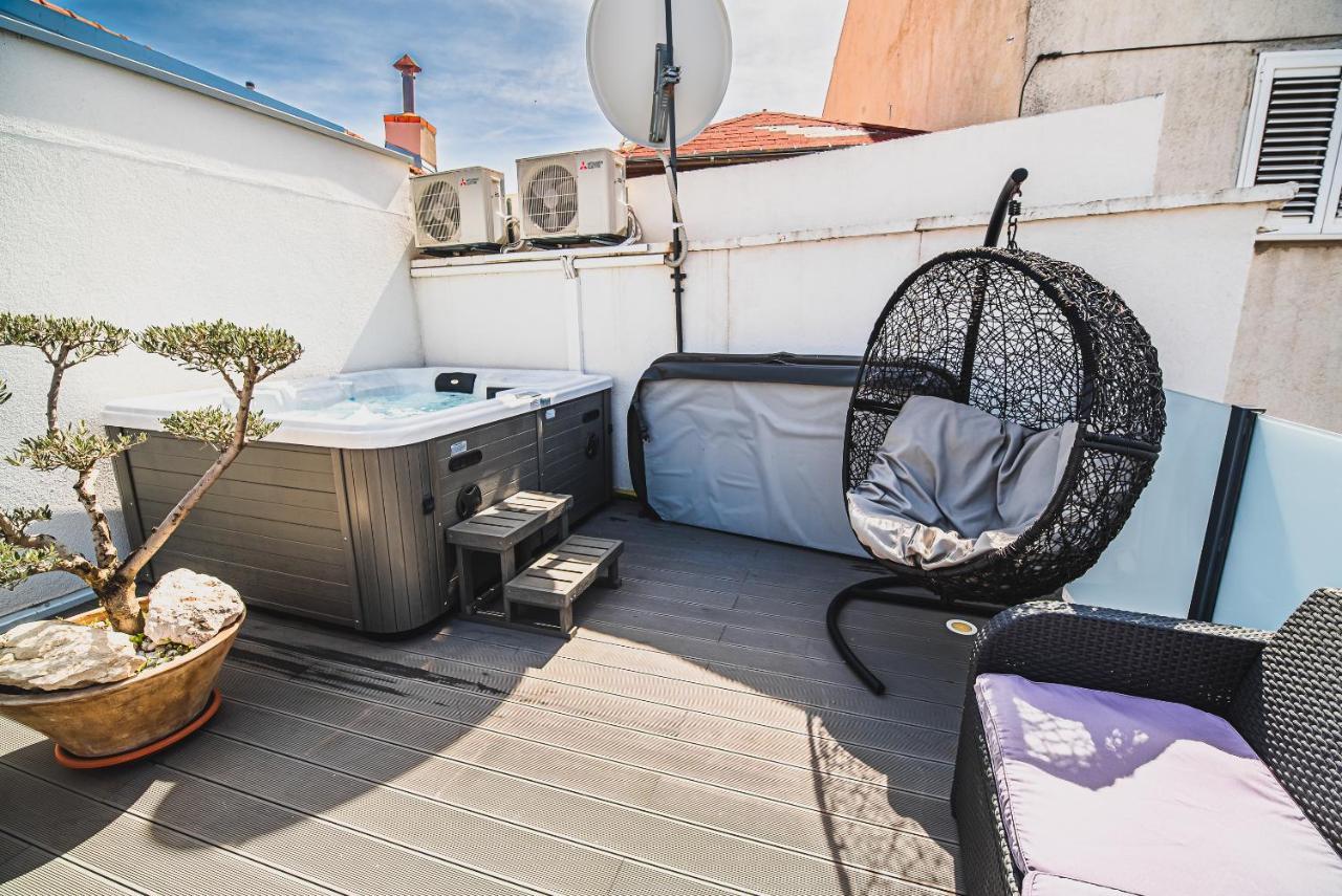 Downtown Luxury Apartments With Hot Tub Vodice Esterno foto