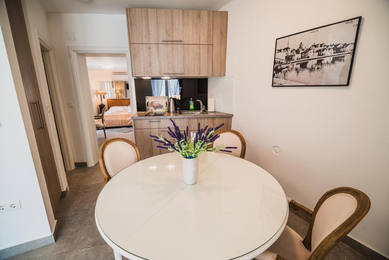 Downtown Luxury Apartments With Hot Tub Vodice Esterno foto