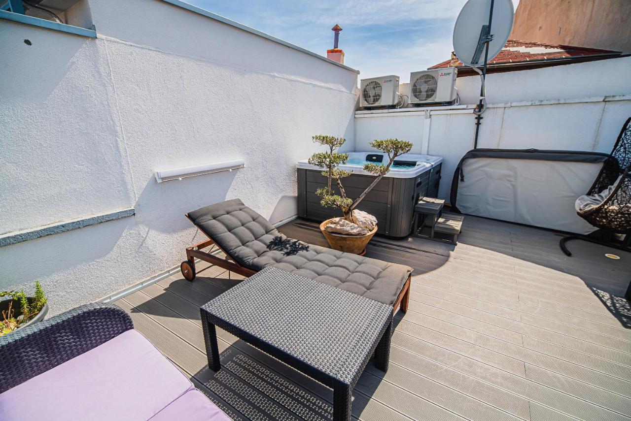 Downtown Luxury Apartments With Hot Tub Vodice Esterno foto